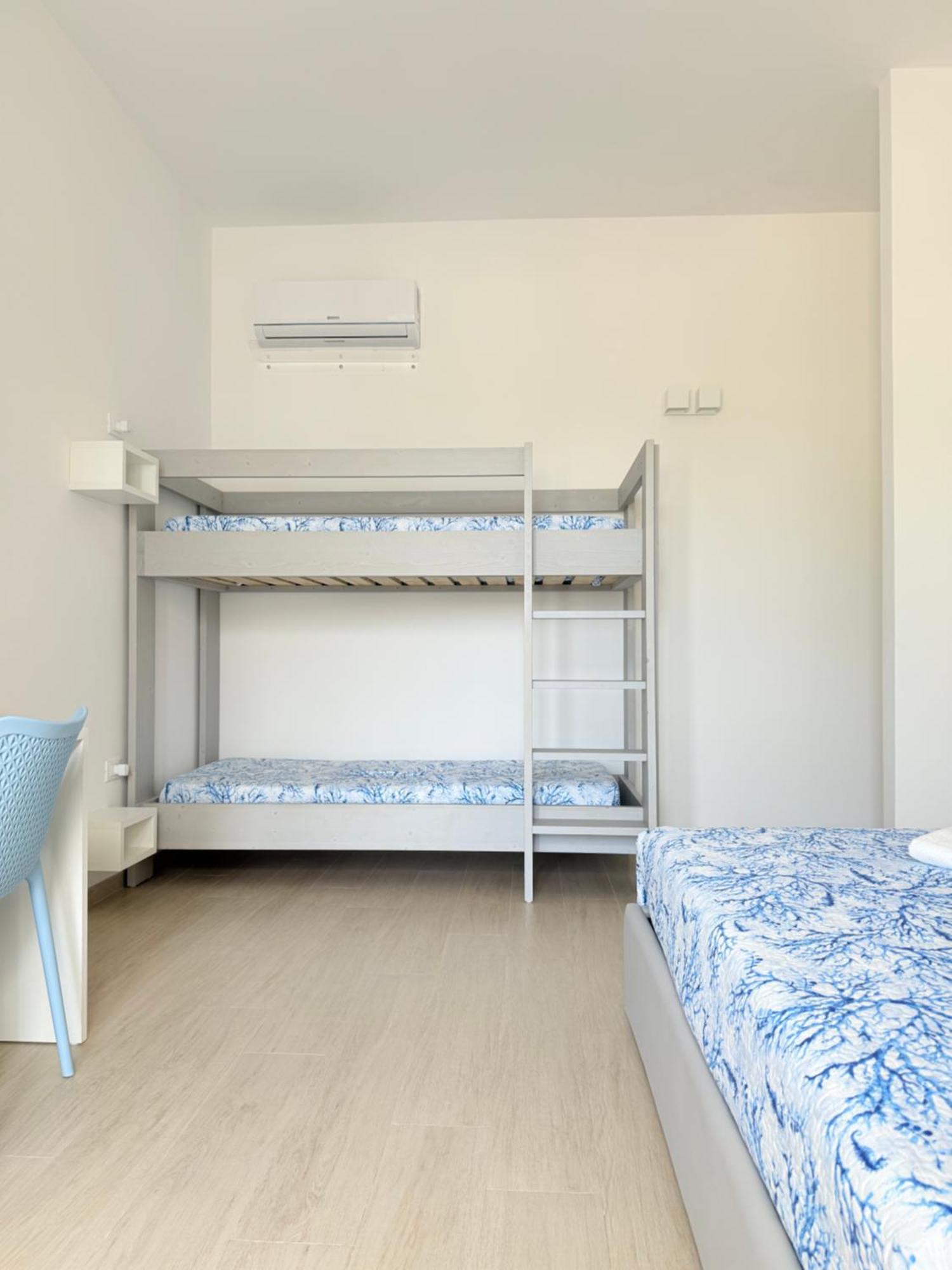 B&B Bianco Mediterraneo Торре-Ово Екстер'єр фото